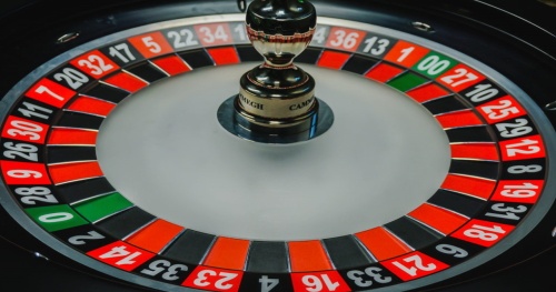 european roulette wheel and table